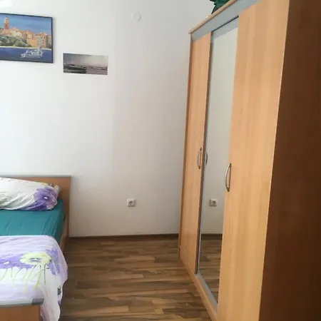 Διαμέρισμα Siana 3 *